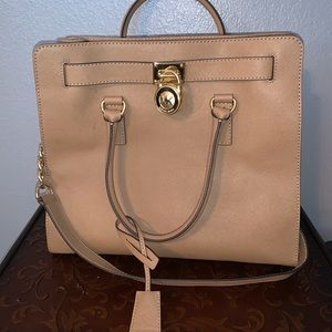 Michael Kors | Hamilton Tote | tan